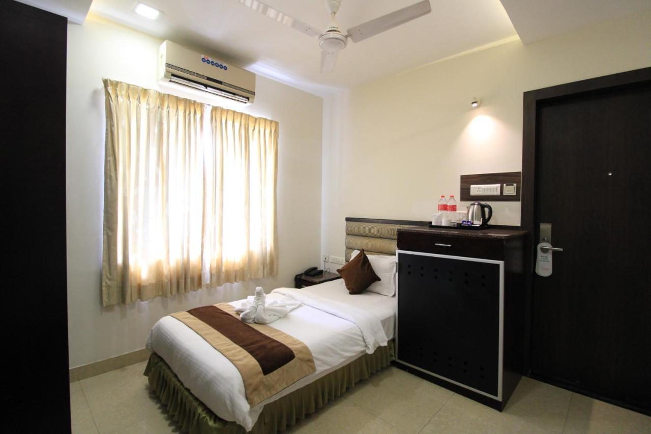 Hotel Southern Residency Kelambākkam Exterior foto