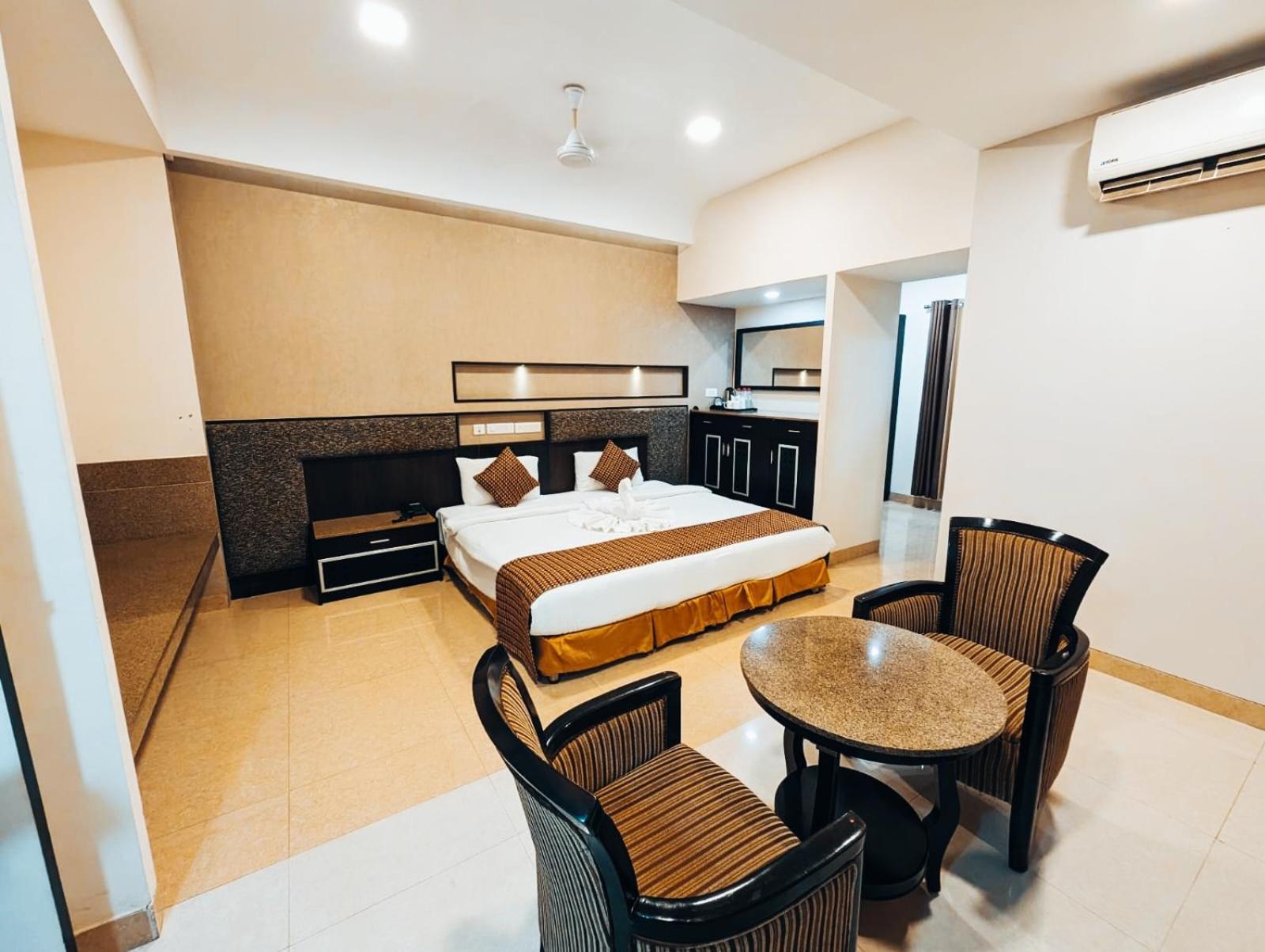 Hotel Southern Residency Kelambākkam Exterior foto
