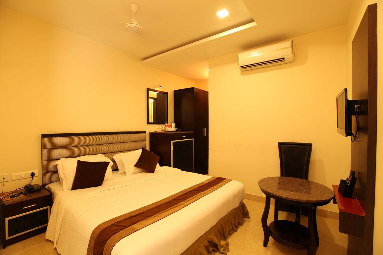 Hotel Southern Residency Kelambākkam Exterior foto